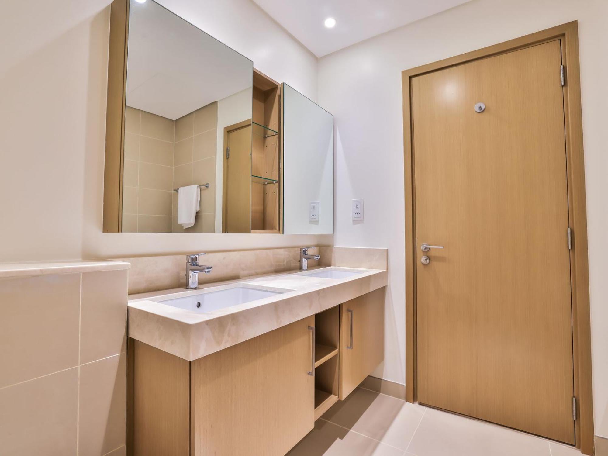 Luxurious Apartments Dubai Marina Views Pool Gym By Sojo Stay 外观 照片