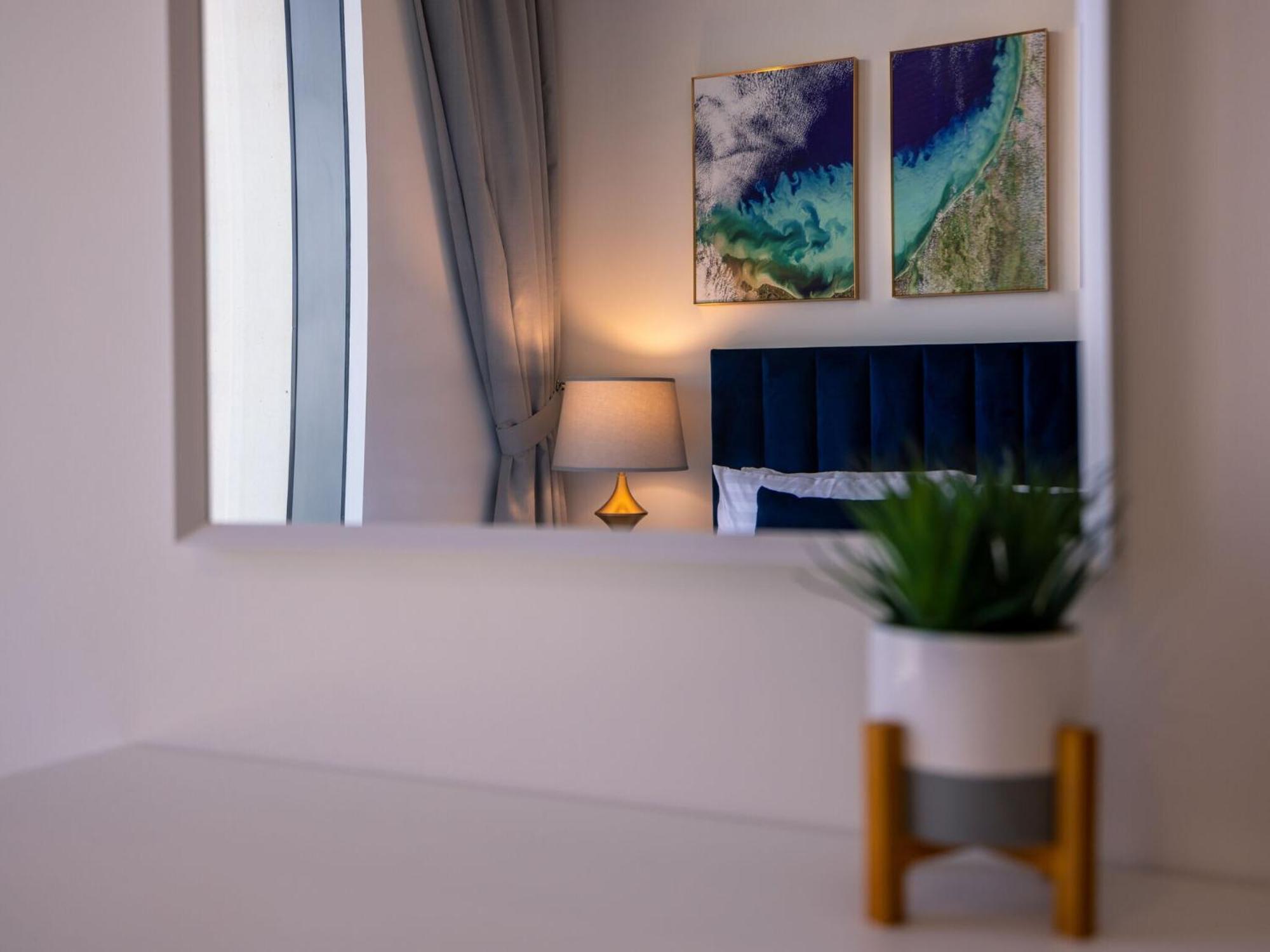 Luxurious Apartments Dubai Marina Views Pool Gym By Sojo Stay 外观 照片