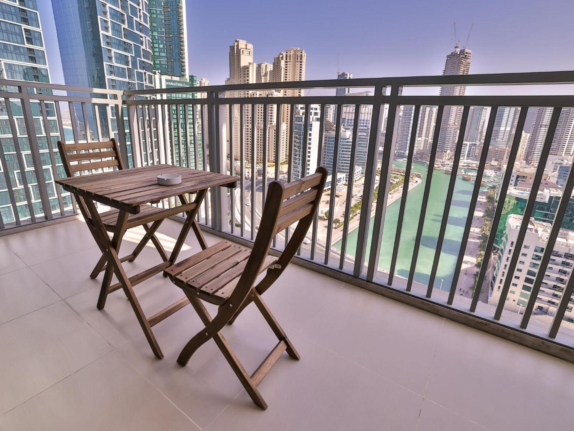 Luxurious Apartments Dubai Marina Views Pool Gym By Sojo Stay 外观 照片